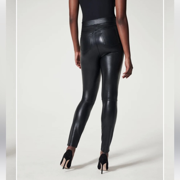 SPANX Women's Leather Like Ankle Skinny Pants - Womens Size Petite Large - Picture 2 of 9